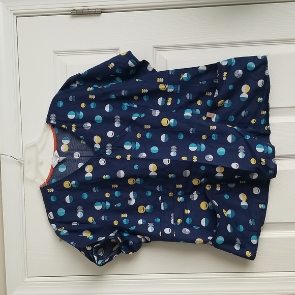 Code Happy Women's Scrub Top - Picture 1 of 11